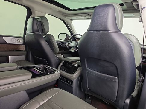 Used 2024 Lincoln Navigator L Black Label AWD/4WD image 43