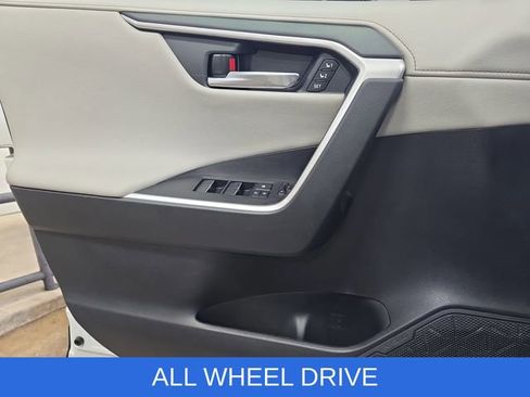 Used 2020 Toyota RAV4 Limited w/ Limited Grade Weather Package image 27