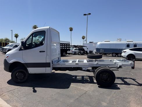 Used 2023 Mercedes-Benz Sprinter 3500 image 5