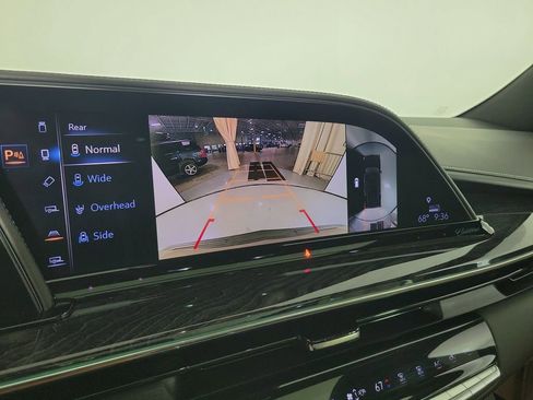 Used 2021 Cadillac Escalade Premium Luxury w/ Performance Package RWD image 28
