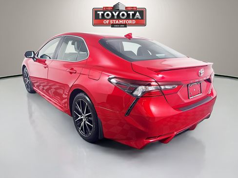 Used 2024 Toyota Camry SE AWD/4WD image 5