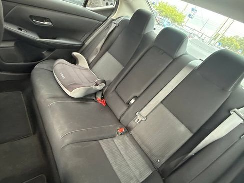 Used 2021 Nissan Sentra SV FWD image 13