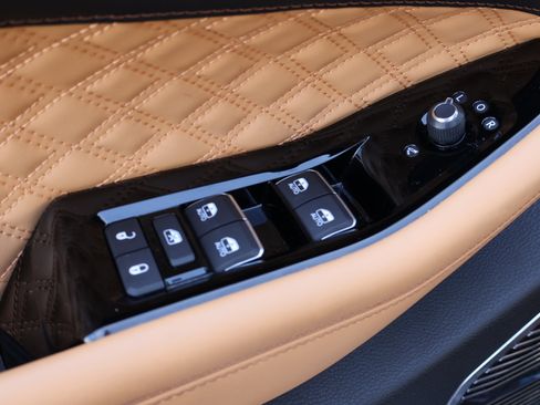 Used 2023 Jeep Grand Cherokee Summit image 13