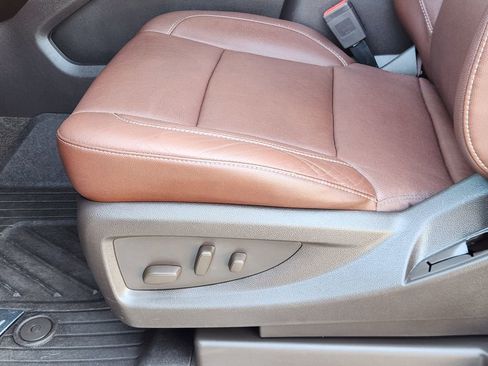 Used 2018 Chevrolet Tahoe Premier image 23