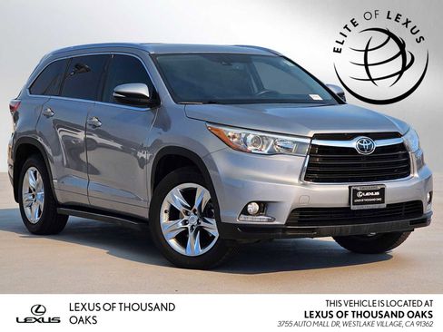 Used 2015 Toyota Highlander Limited w/ Driver Technology Package FWD image 1