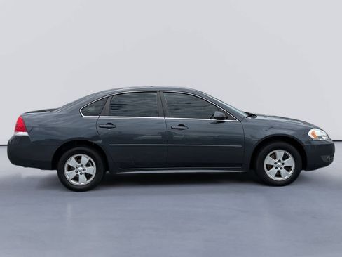 Used 2011 Chevrolet Impala LT FWD image 6