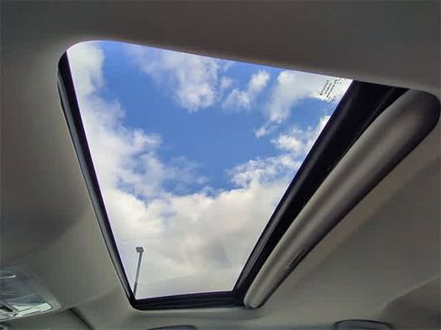 Used 2016 Toyota Avalon XLE Premium image 20