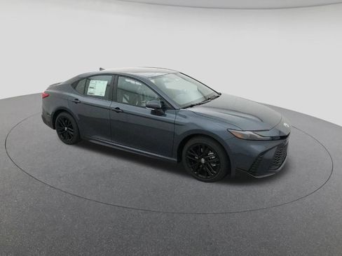 New 2026 Toyota Camry SE image 12