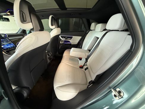 Used 2026 Mercedes-Benz GLC 300 image 21