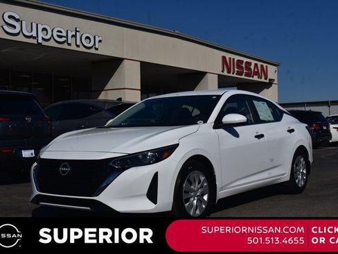 Used 2025 Nissan Sentra S image 1