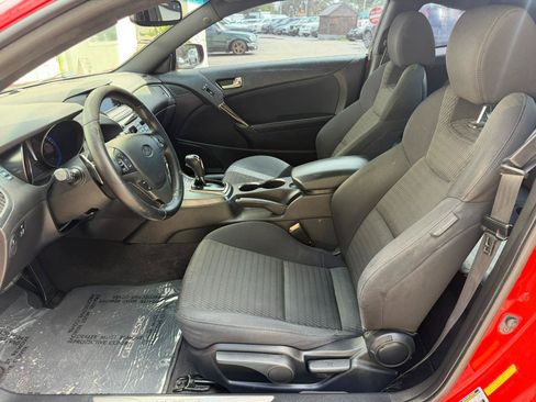 Used 2016 Hyundai Genesis 3.8 RWD image 21