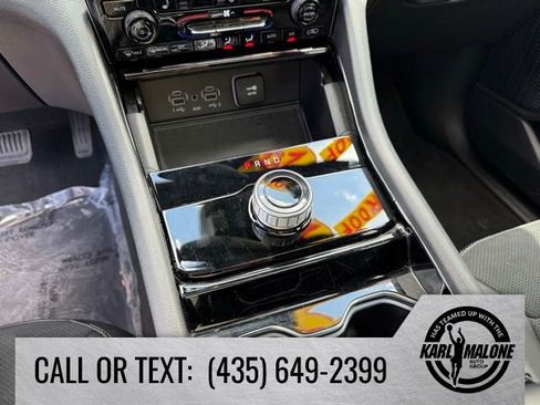Used 2023 Jeep Grand Cherokee L Laredo AWD/4WD image 21