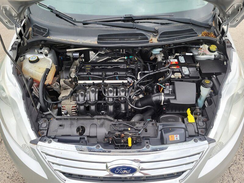 Used 2013 Ford Fiesta SE FWD image 33