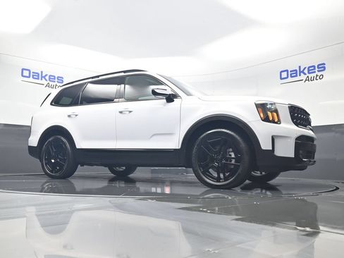 Certified 2025 Kia Telluride SX Prestige X-Line AWD/4WD image 43