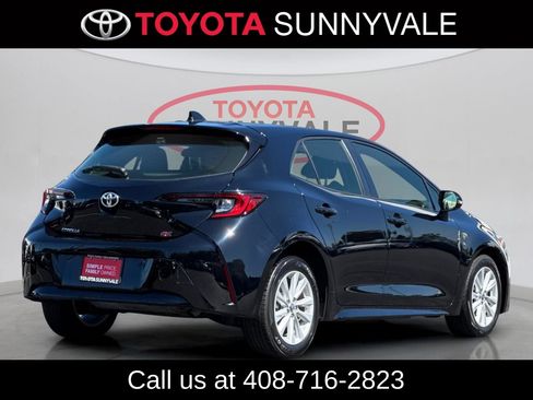 Used 2023 Toyota Corolla SE w/ SE Premium Package FWD image 4