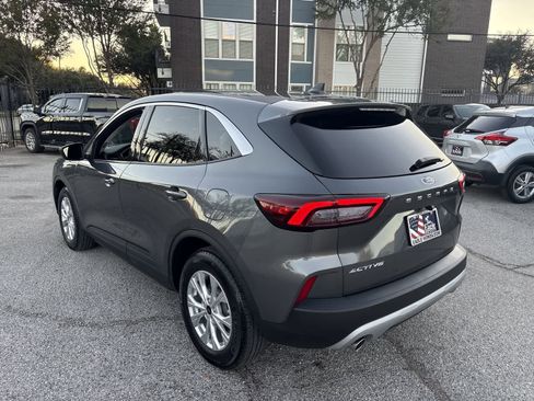 Used 2023 Ford Escape Active image 4
