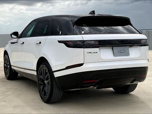 New 2026 Land Rover Range Rover Velar Dynamic SE image 3