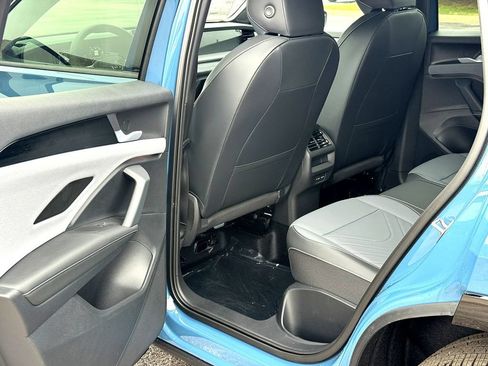 New 2026 Volkswagen Tiguan SE R-Line FWD image 16