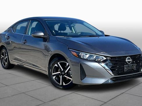 Used 2024 Nissan Sentra SV image 3