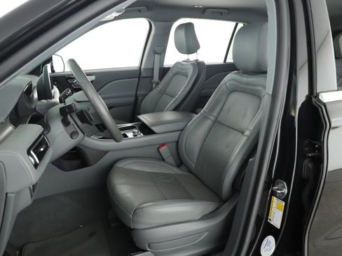 Used 2020 Lincoln Aviator Reserve w/ Elements Package Plus image 7