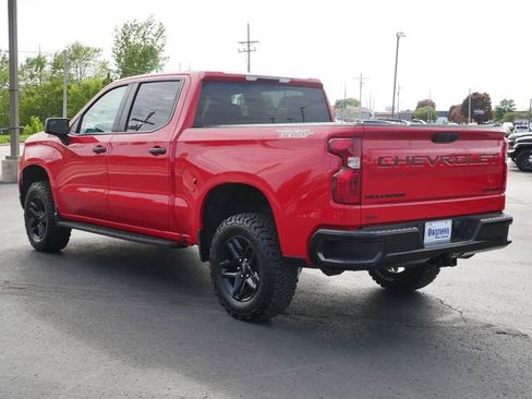 Used 2022 Chevrolet Silverado 1500 Custom Trail Boss w/ LPO, Dark Essentials Package AWD/4WD image 3