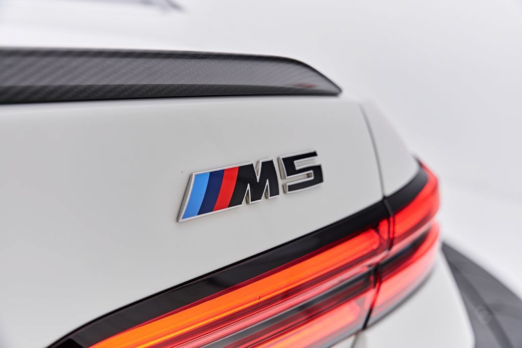 Used 2026 BMW M5 w/ Carbon Package AWD/4WD image 27