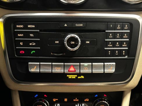 Used 2018 Mercedes-Benz CLA 250 4MATIC image 37