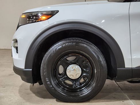 Used 2021 Ford Explorer 4WD Police Interceptor w/ Interior Upgrade Package image 5