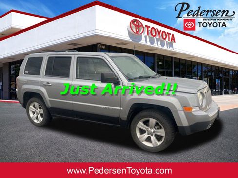 Used 2014 Jeep Patriot Latitude image 1