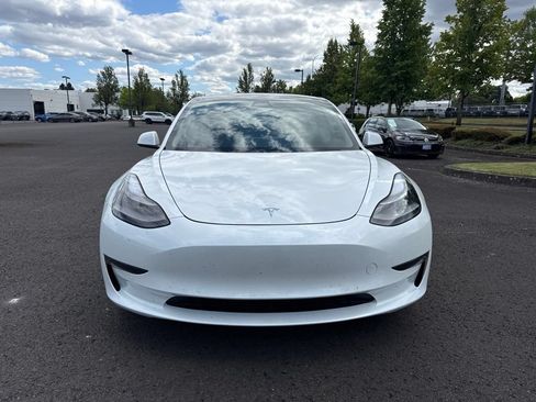 Used 2021 Tesla Model 3 Standard Range Plus RWD image 2
