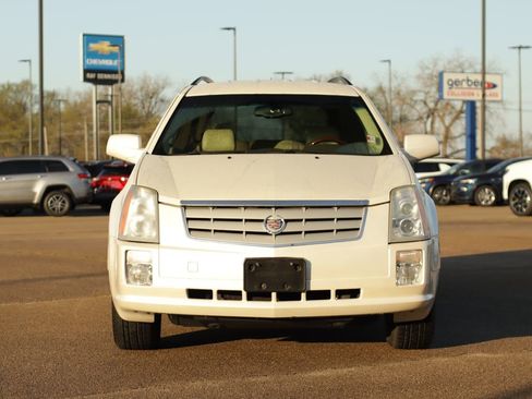 Used 2006 Cadillac SRX w/ Seating Package image 2