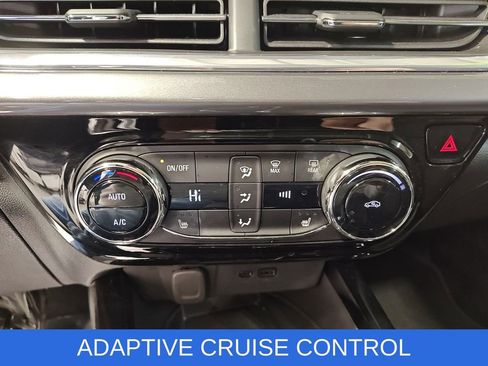 Used 2024 Chevrolet Trax ACTIV w/ Sunroof Package image 29