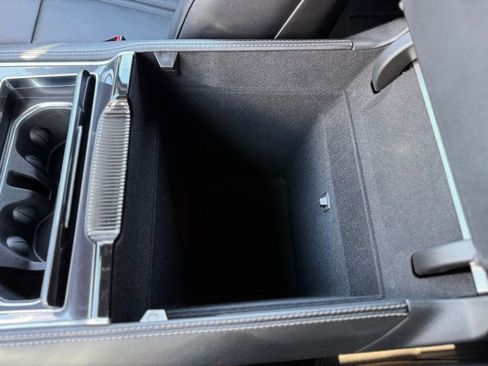 Used 2024 Jeep Wagoneer L Series II w/ Flexible Seating Group image 20