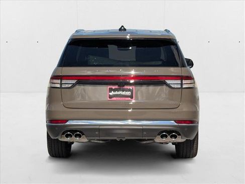 New 2025 Lincoln Aviator AWD w/ Equipment Group 101A image 6