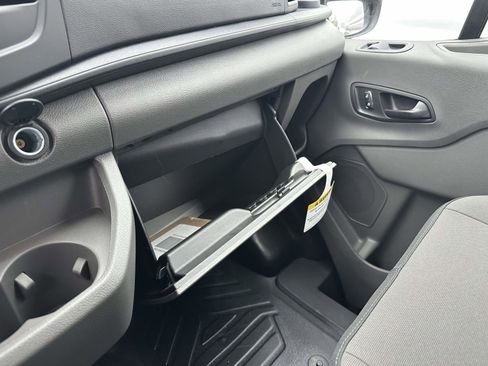 New 2026 Ford Transit 250 148 Medium Roof image 18