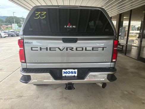 Used 2024 Chevrolet Silverado 2500 LTZ w/ LTZ Premium Package AWD/4WD image 5
