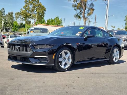 Used 2026 Ford Mustang Coupe RWD image 25