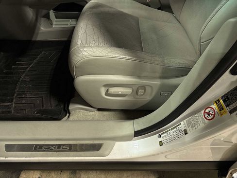 Used 2011 Lexus RX 350 AWD w/ Premium Pkg image 24