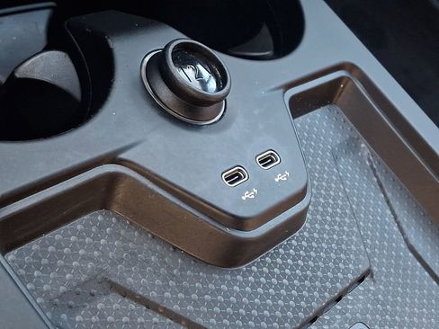 Certified 2023 BMW iX xDrive50 w/ Premium Package image 25