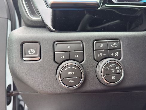 New 2026 Chevrolet Silverado 2500 LT w/ All Star Edition AWD/4WD image 16