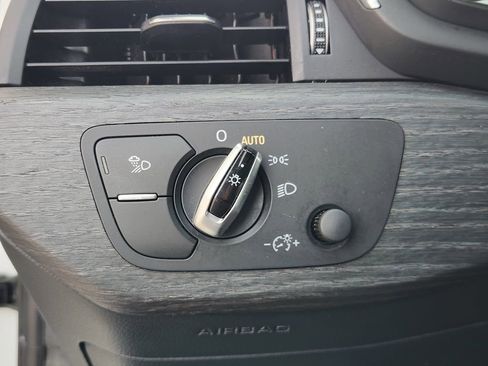 Used 2018 Audi A4 2.0T Ultra Premium w/ Convenience Package image 21