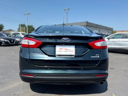 Used 2014 Ford Fusion SE w/ Equipment Group 502A FWD image 4