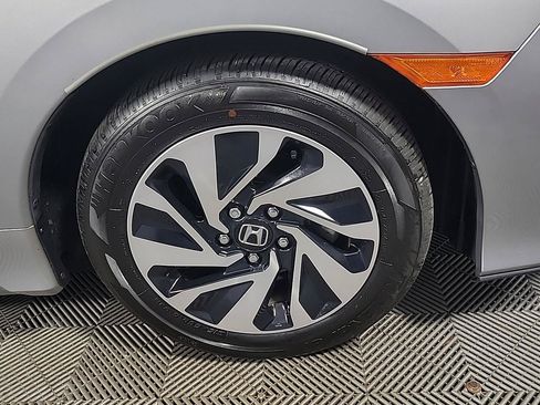 Used 2018 Honda Civic LX image 3