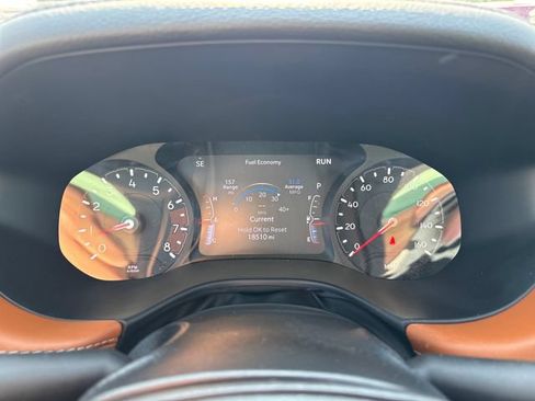 Used 2025 Jeep Compass Limited AWD/4WD image 13