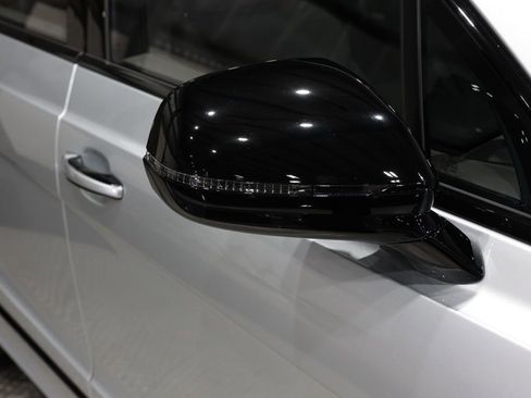 Used 2022 Bentley Bentayga image 14