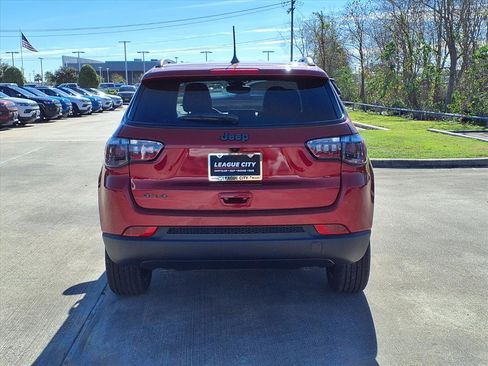New 2026 Jeep Compass Altitude image 6