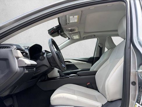 Used 2025 Toyota Camry XLE w/ Premium Plus Package FWD image 12