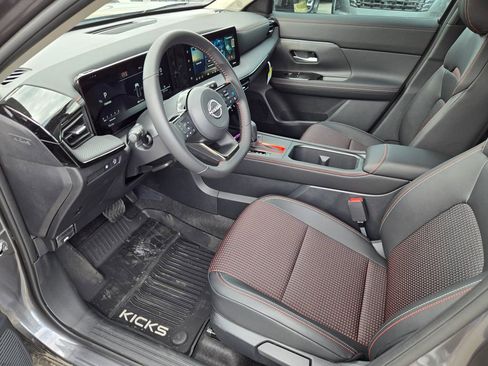 New 2026 Nissan Kicks SR w/ Cold Weather Package FWD image 13