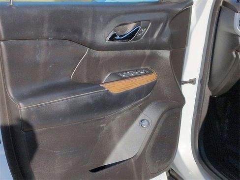 Used 2018 GMC Acadia SLE w/ Driver Alert Package I image 14