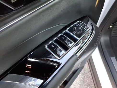 Certified 2024 Cadillac Lyriq Luxury image 27